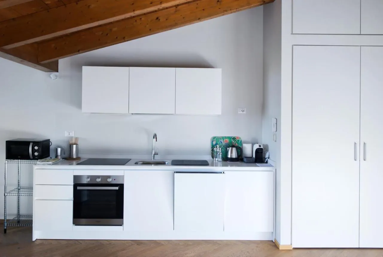 Residenza Puoti Apartment Peschiera del Garda Italy